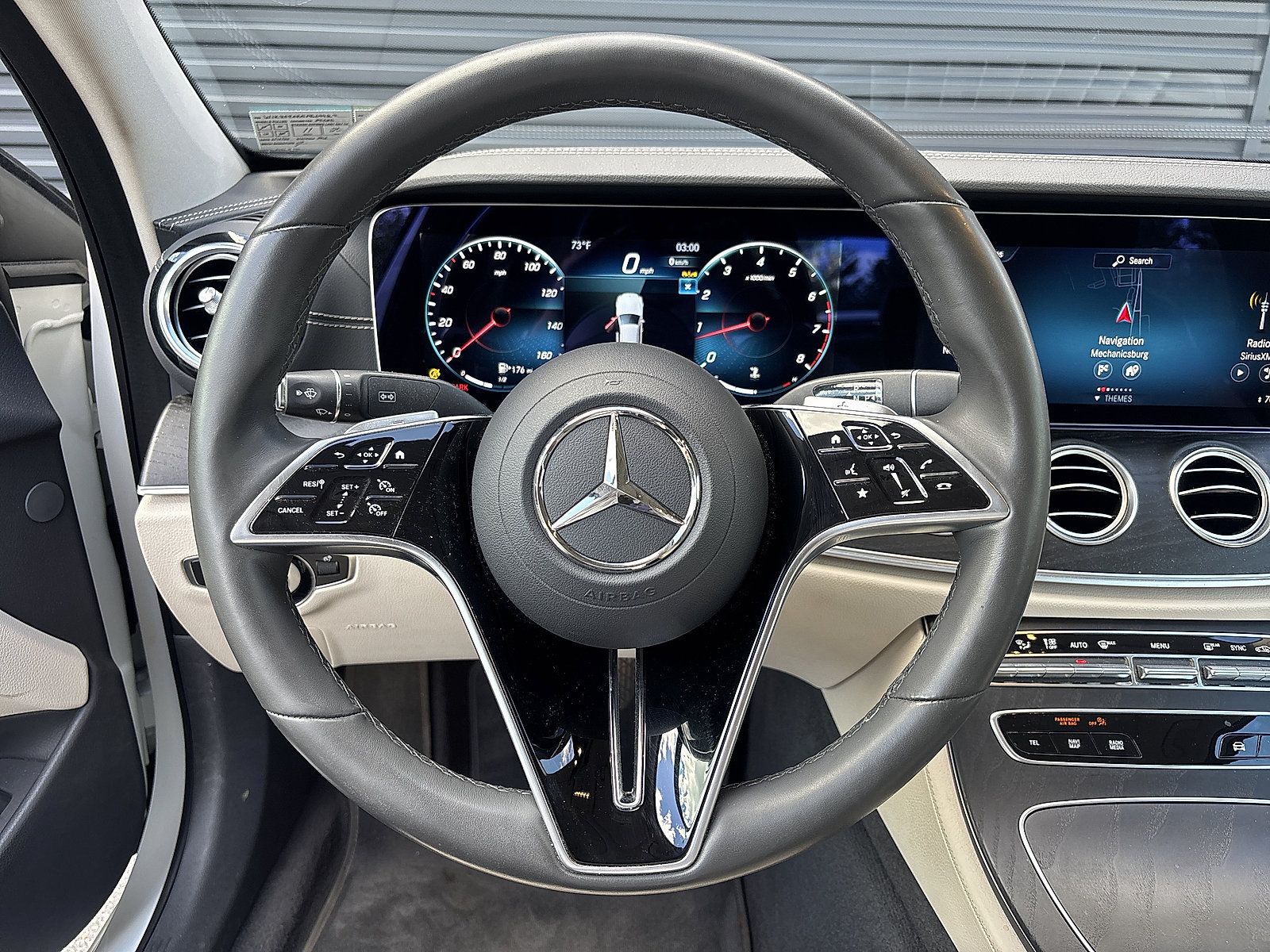 Used 2023 Mercedes-Benz E 350 4MATIC Sedan image 13