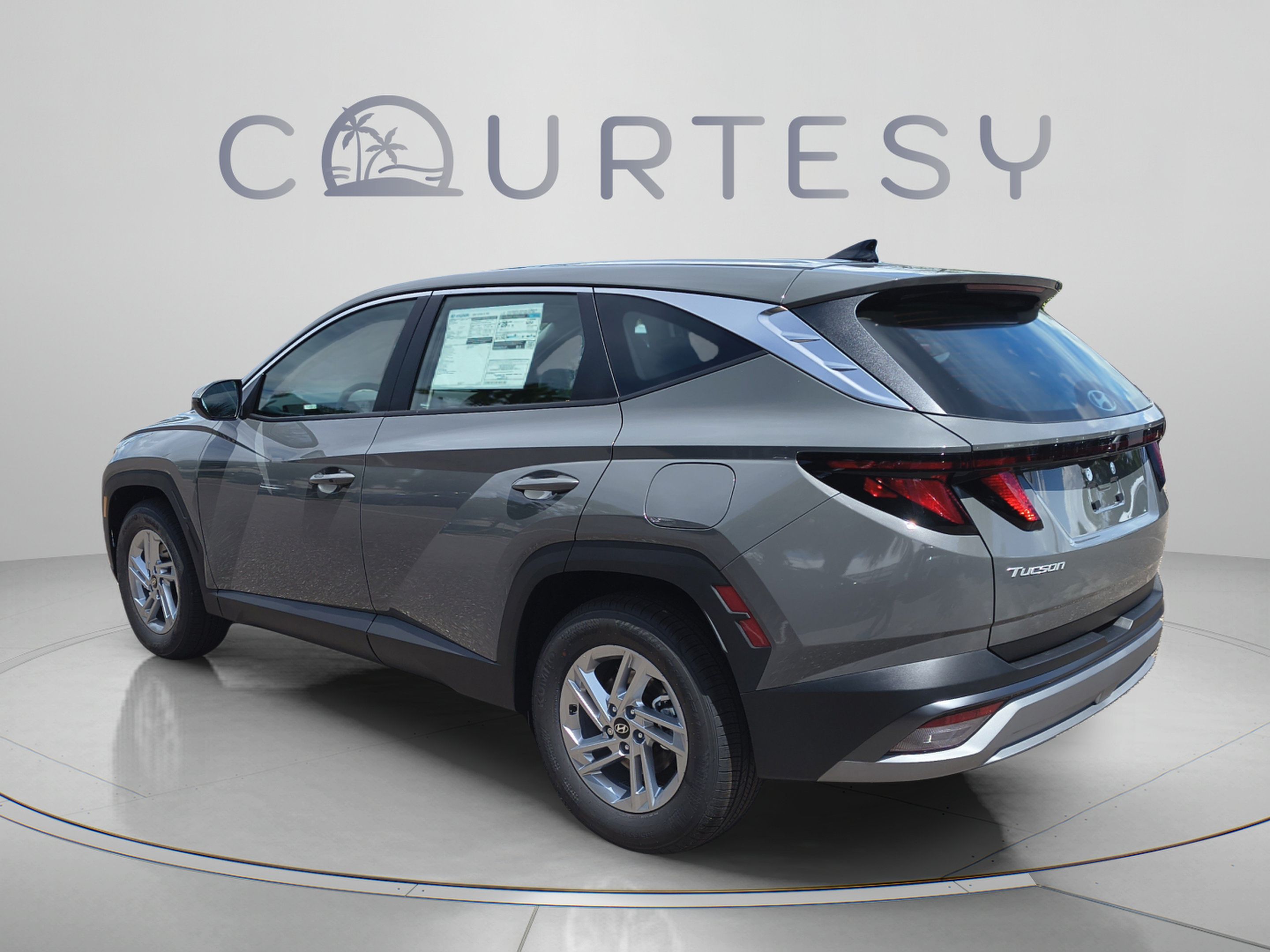 New 2026 Hyundai Tucson SE FWD image 3