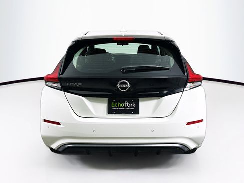 Used 2024 Nissan Leaf S FWD image 7