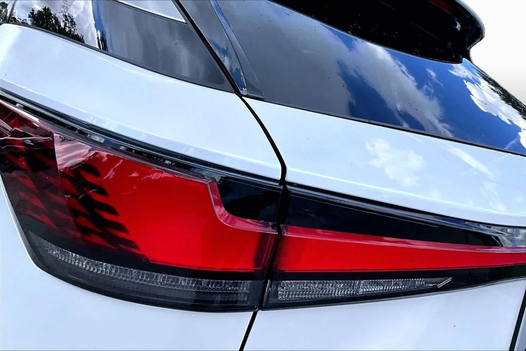 Used 2024 Lexus RX 350h w/ Accessory Package (Z1) AWD/4WD image 27