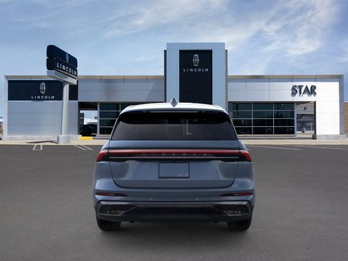 New 2026 Lincoln Nautilus Premier w/ Equipment Group 102A AWD/4WD image 5