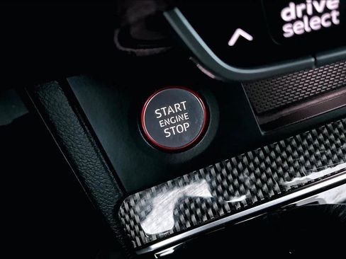 Used 2022 Audi SQ5 Premium image 35