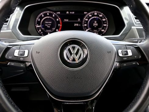 Used 2019 Volkswagen Tiguan SEL image 12