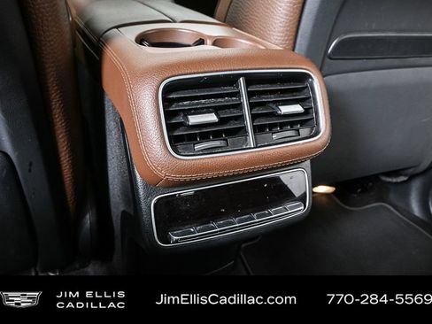 Used 2024 Mercedes-Benz GLS 580 4MATIC image 20