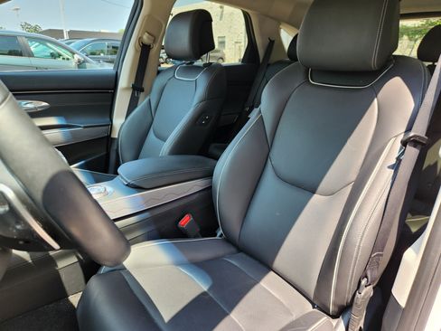 Used 2024 Genesis GV70 2.5T w/ Advanced Package AWD/4WD image 8