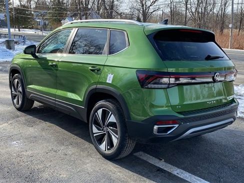 New 2026 Volkswagen Taos SE image 7