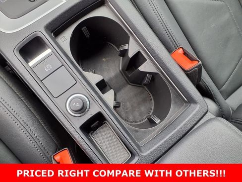 Used 2024 Audi Q3 2.0T Premium Plus w/ Premium Plus Package image 14