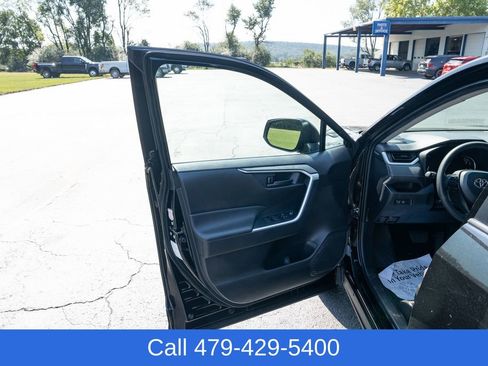 Used 2024 Toyota RAV4 LE image 11