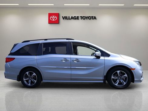 Used 2018 Honda Odyssey Touring image 7