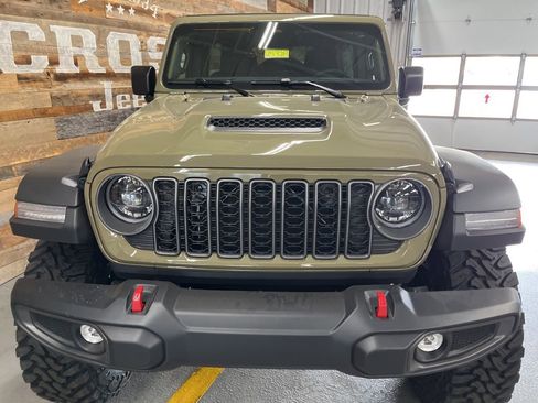 New 2026 Jeep Wrangler Unlimited Rubicon AWD/4WD image 8