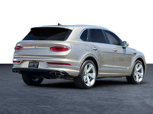 Certified 2023 Bentley Bentayga AWD/4WD image 7