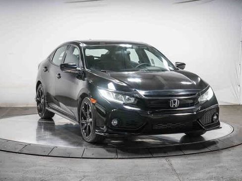 Used 2018 Honda Civic Sport image 5
