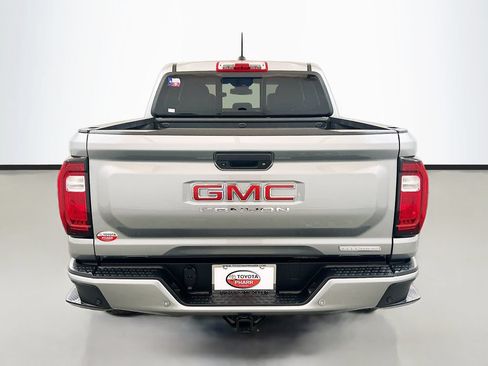 Used 2024 GMC Canyon Elevation w/ Elevation Premium Package RWD image 5