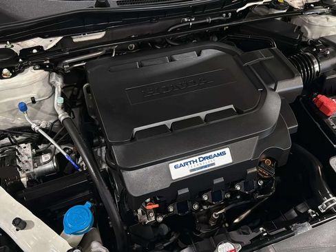 Used 2013 Honda Accord Touring image 33