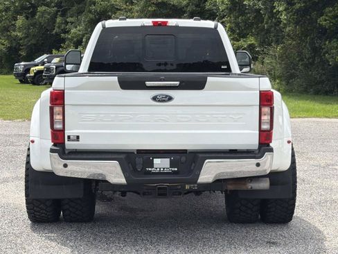 Used 2022 Ford F350 Lariat w/ Lariat Value Package AWD/4WD image 3