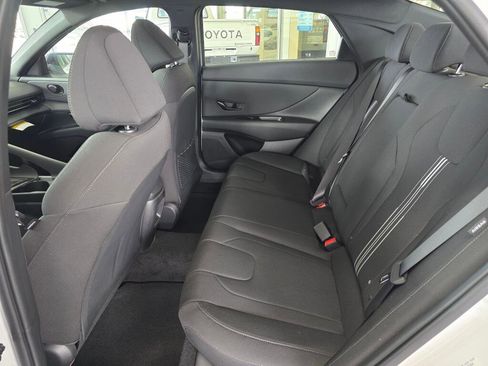 New 2026 Hyundai Elantra SEL Sport Premium FWD image 35