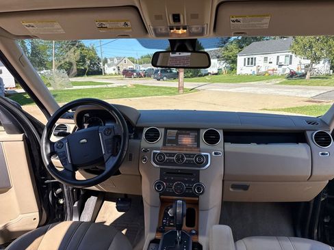 Used 2010 Land Rover LR4 HSE AWD/4WD image 9