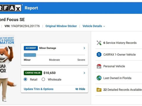 Used 2017 Ford Focus SE FWD image 2