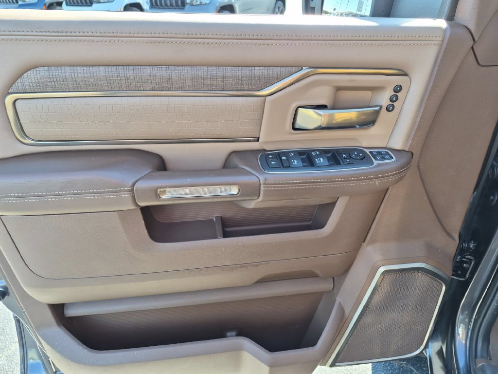 Used 2023 RAM 2500 Limited AWD/4WD image 9