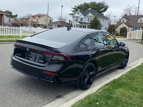 Used 2023 Honda Accord Sport image 4
