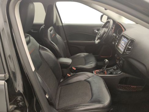 Used 2018 Jeep Compass Trailhawk w/ Navigation Group AWD/4WD image 21
