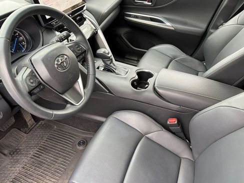 Used 2024 Toyota Venza Nightshade AWD/4WD image 7