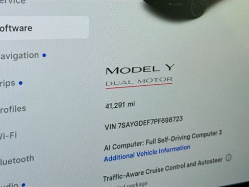 Used 2023 Tesla Model Y Performance AWD/4WD image 8