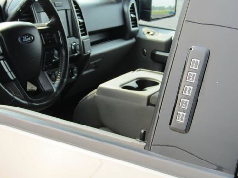 Used 2020 Ford F150 XLT w/ Equipment Group 302A Luxury AWD/4WD image 15