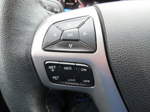 Used 2019 Ford Ranger XLT w/ Equipment Group 302A Luxury AWD/4WD image 13