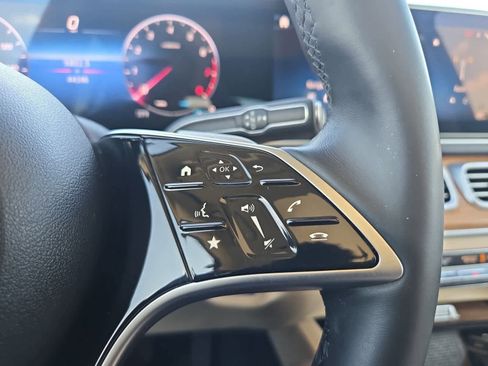 Used 2024 Mercedes-Benz GLE 450 4MATIC image 23