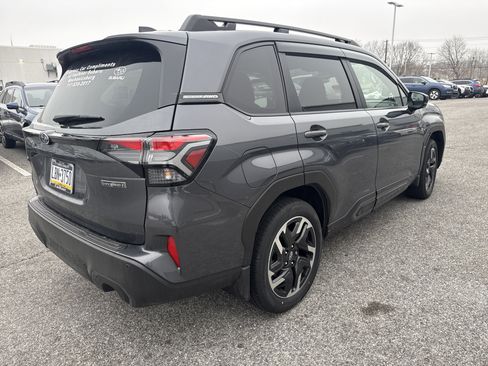 Used 2025 Subaru Forester Limited image 7
