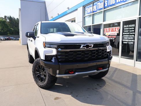 New 2026 Chevrolet Silverado 1500 ZR2 w/ LPO, Dark Essentials Package AWD/4WD image 46