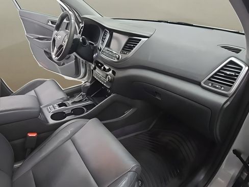 Used 2018 Hyundai Tucson SEL Plus w/ Cargo Package AWD/4WD image 19