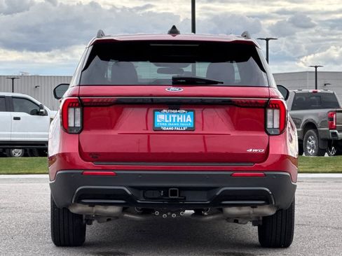 Certified 2025 Ford Explorer ST-Line image 7