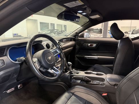 Used 2019 Ford Mustang GT Premium w/ GT Performance Package RWD image 8