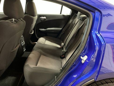 Used 2022 Dodge Charger SXT w/ Blacktop Package image 22
