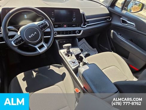 Used 2025 Kia Sportage LX FWD image 8