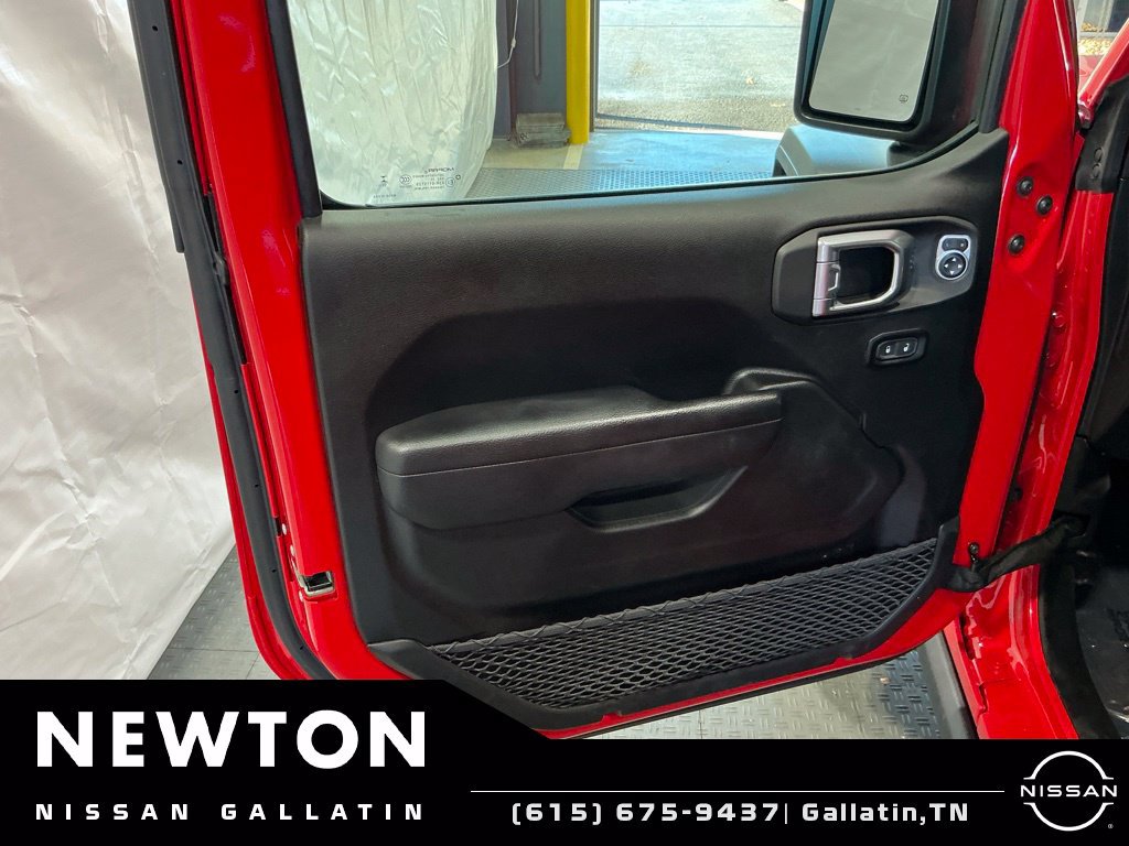 Used 2024 Jeep Wrangler Unlimited AWD/4WD image 42