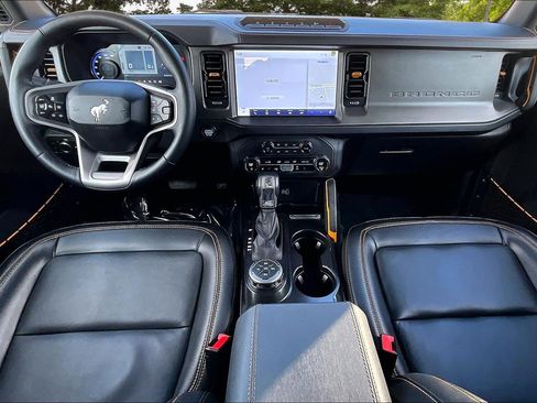 Certified 2024 Ford Bronco Badlands image 7