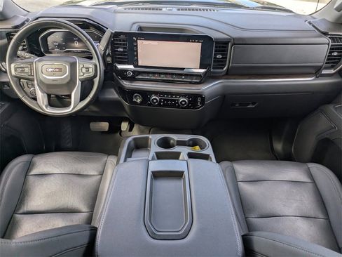 Used 2023 GMC Sierra 1500 SLT image 15