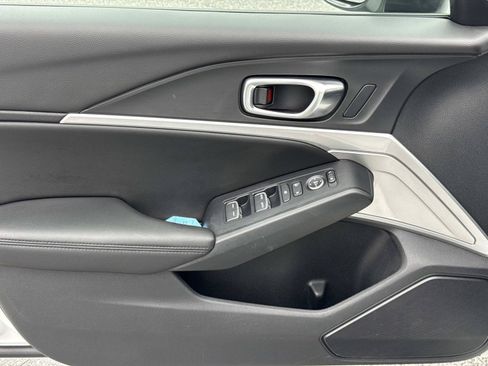 Used 2025 Acura Integra FWD image 19