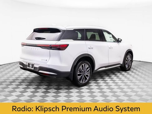Certified 2026 INFINITI QX60 Luxe w/ Cargo Package AWD/4WD image 6