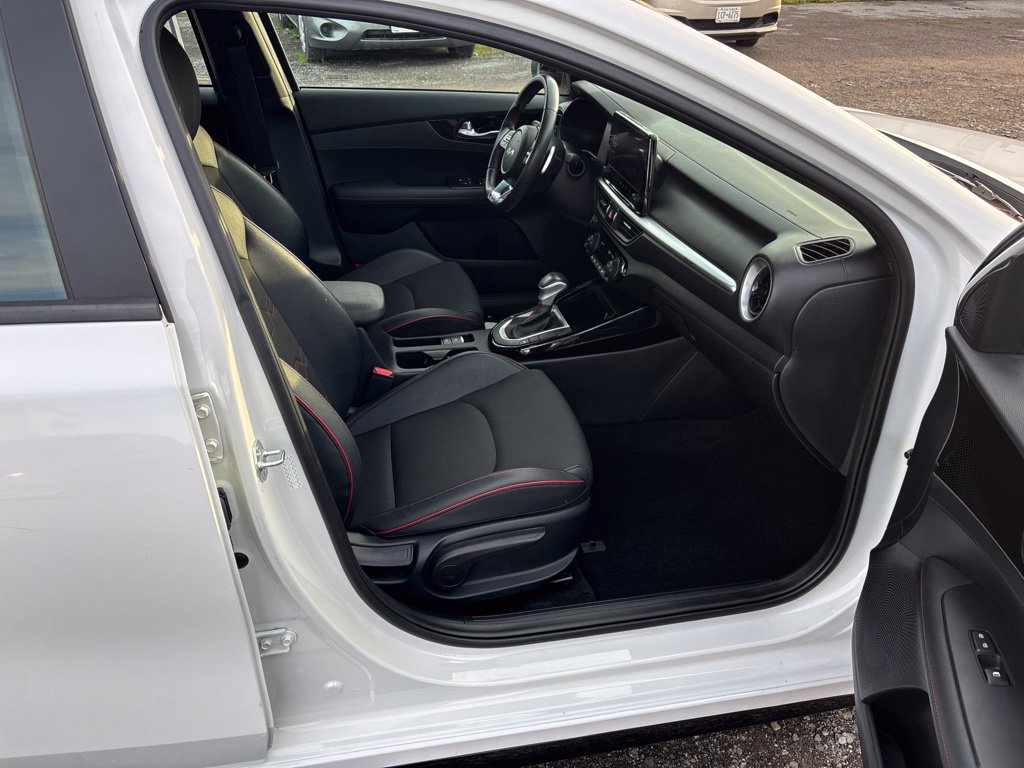 Used 2024 Kia Forte GT FWD image 25