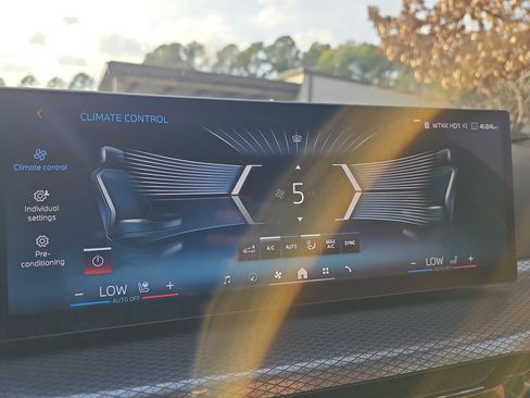 Certified 2025 BMW M340i image 23