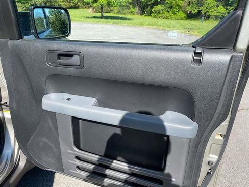 Used 2004 Honda Element EX image 95