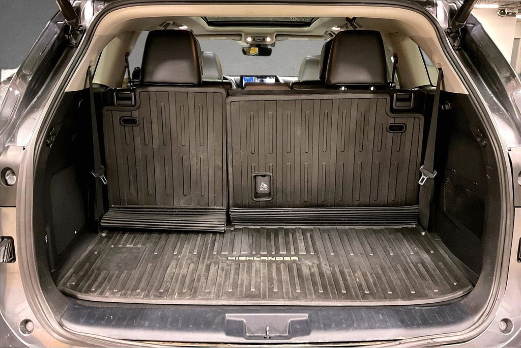 Used 2022 Toyota Highlander Platinum AWD/4WD image 5