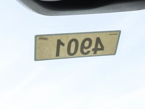 New 2025 Jeep Grand Cherokee Altitude image 28