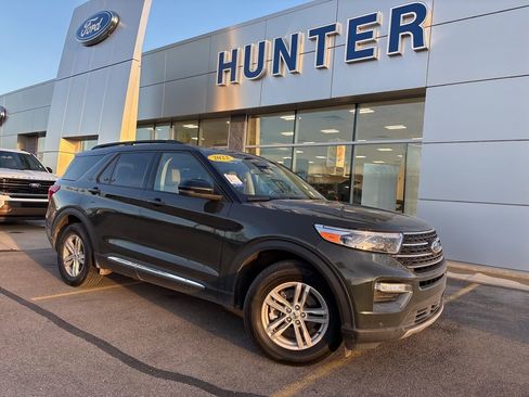 Used 2023 Ford Explorer XLT w/ Equipment Group 202A image 1