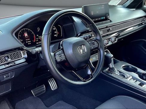 Used 2025 Honda Civic Sport image 19