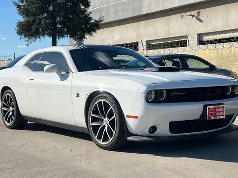 Used 2017 Dodge Challenger R/T Scat Pack image 10